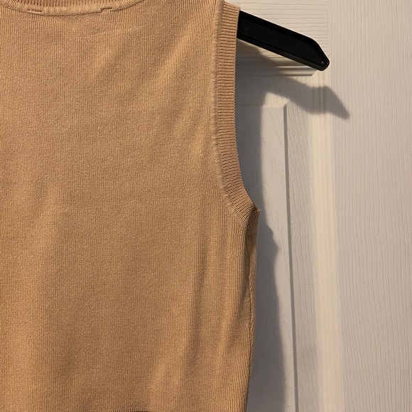 Zara Ribbed High Neck Tank Top - Picture 4 of 7
